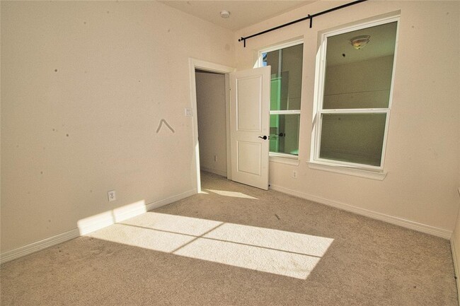Building Photo - 4132 Boardwalk Blvd