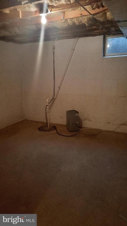 Building Photo - 57 N Cherry St