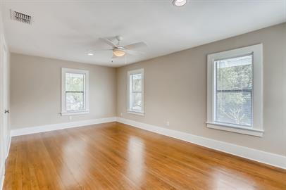 Building Photo - Renovated 4 bedroom, historic home close to downtown!