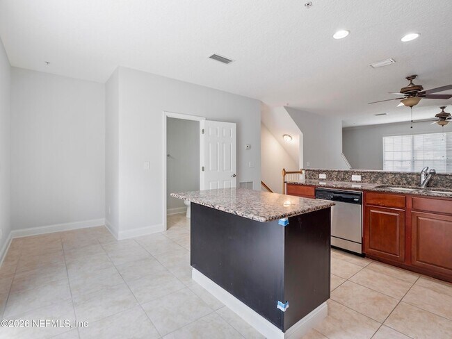 Building Photo - 4472 Congressional Dr