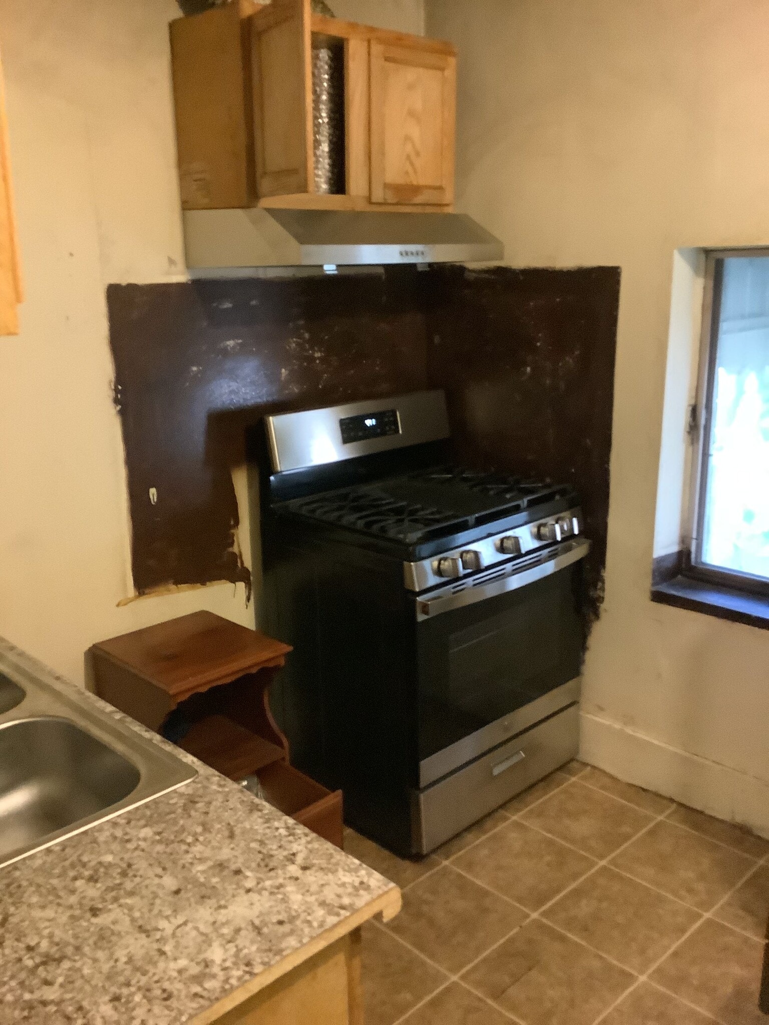 2nd Floor - 411 Atwood St