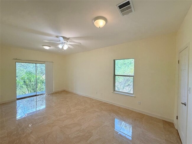 Building Photo - 4009 Eck Ln