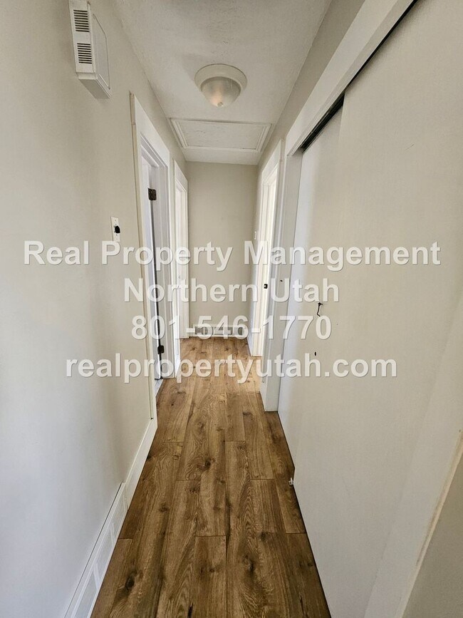 Building Photo - 5035 S 4275 W