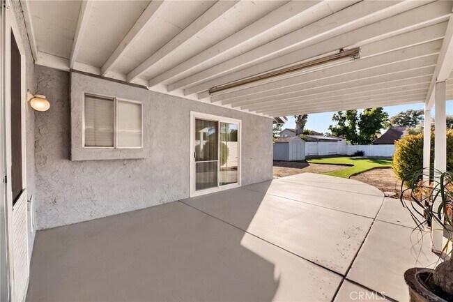 Building Photo - 39427 Canyon Rim Cir