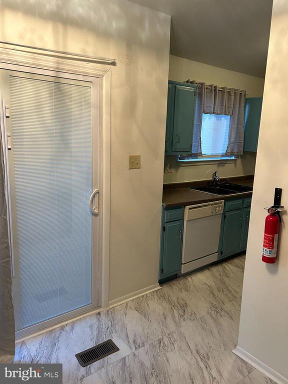 Building Photo - 388 Aldeberan Dr