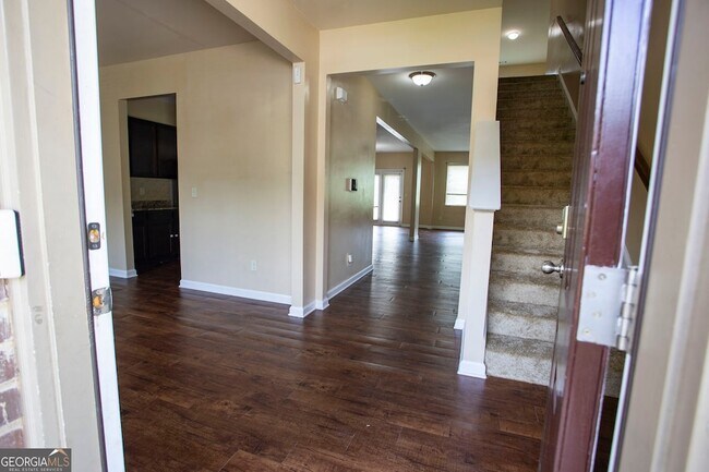 Building Photo - 141 Westin Way