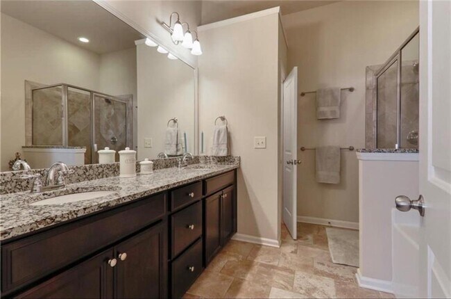 Building Photo - 3539 Peacock Rd