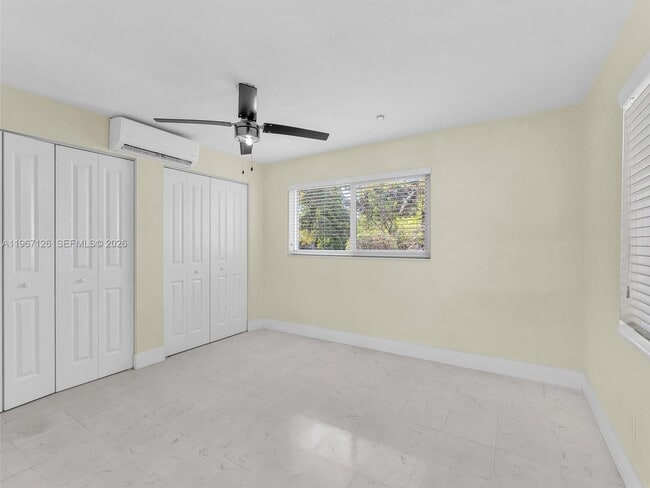 Building Photo - 6520 SW 63rd Ct