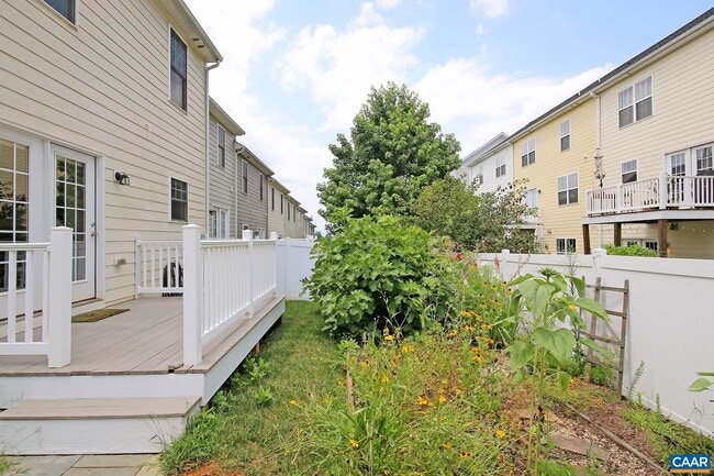 Building Photo - 2279 Whittington Dr