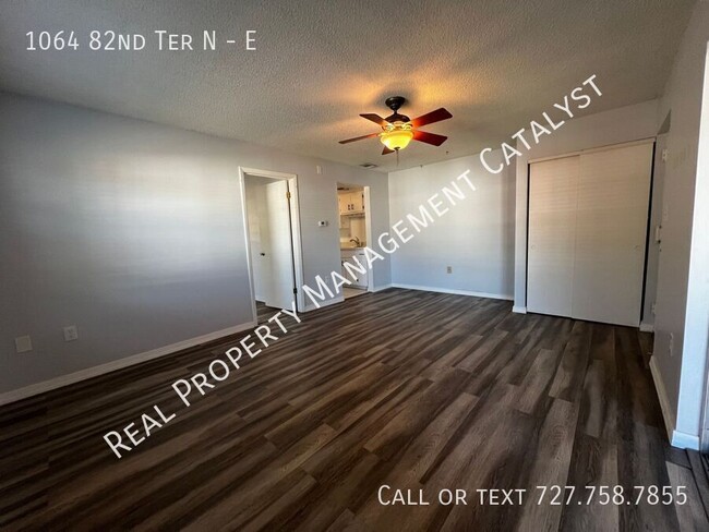 Building Photo - Lovely 1 Bed 1 Bath Condo in St Pete