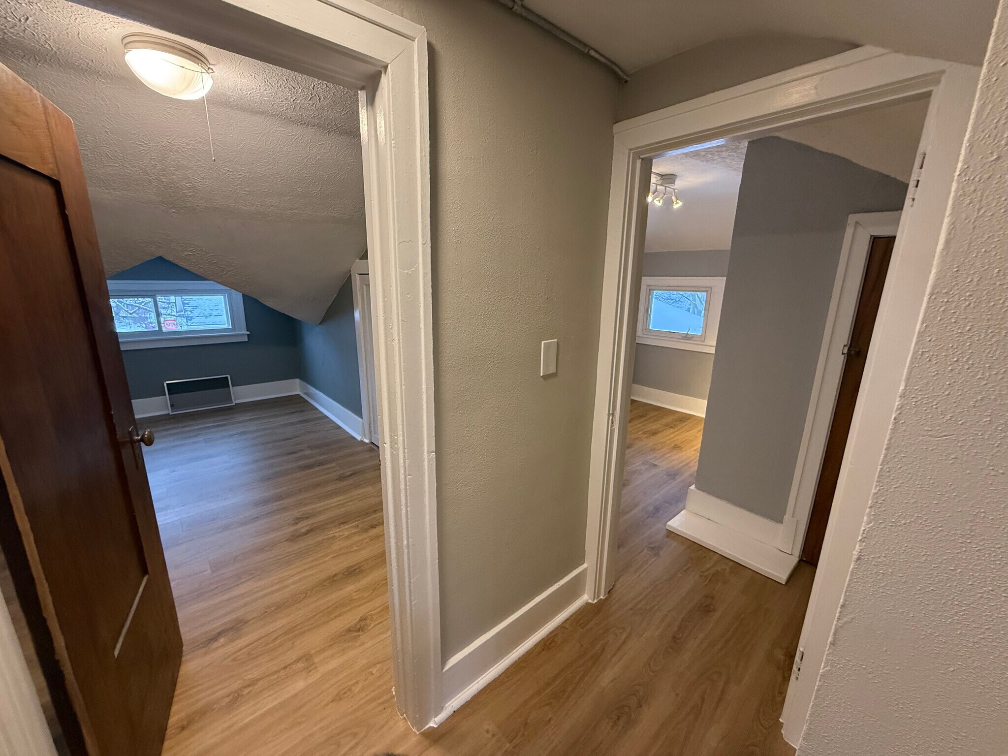 Building Photo - 1160 Monroe Ave