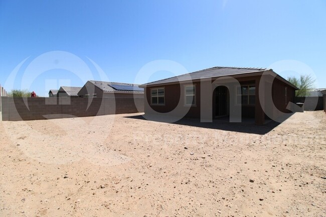 Building Photo - 17694 W Pinnacle Vista Dr