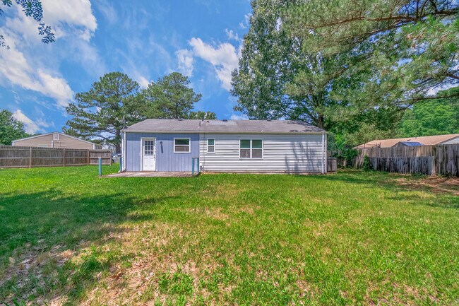 Building Photo - 3305 Portobello Ct