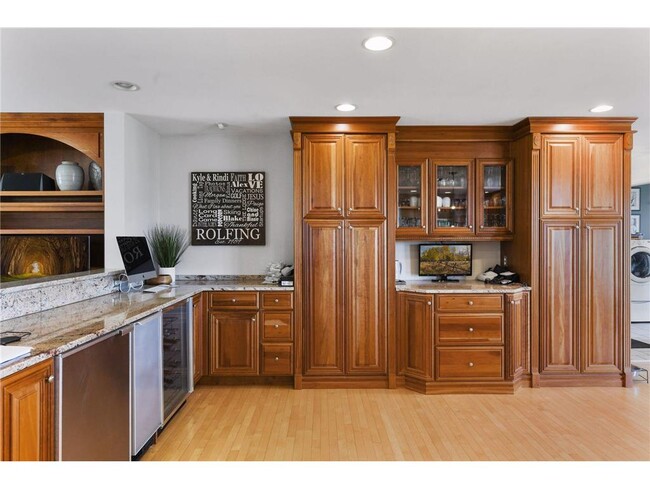 Building Photo - 5816 Northwood Dr