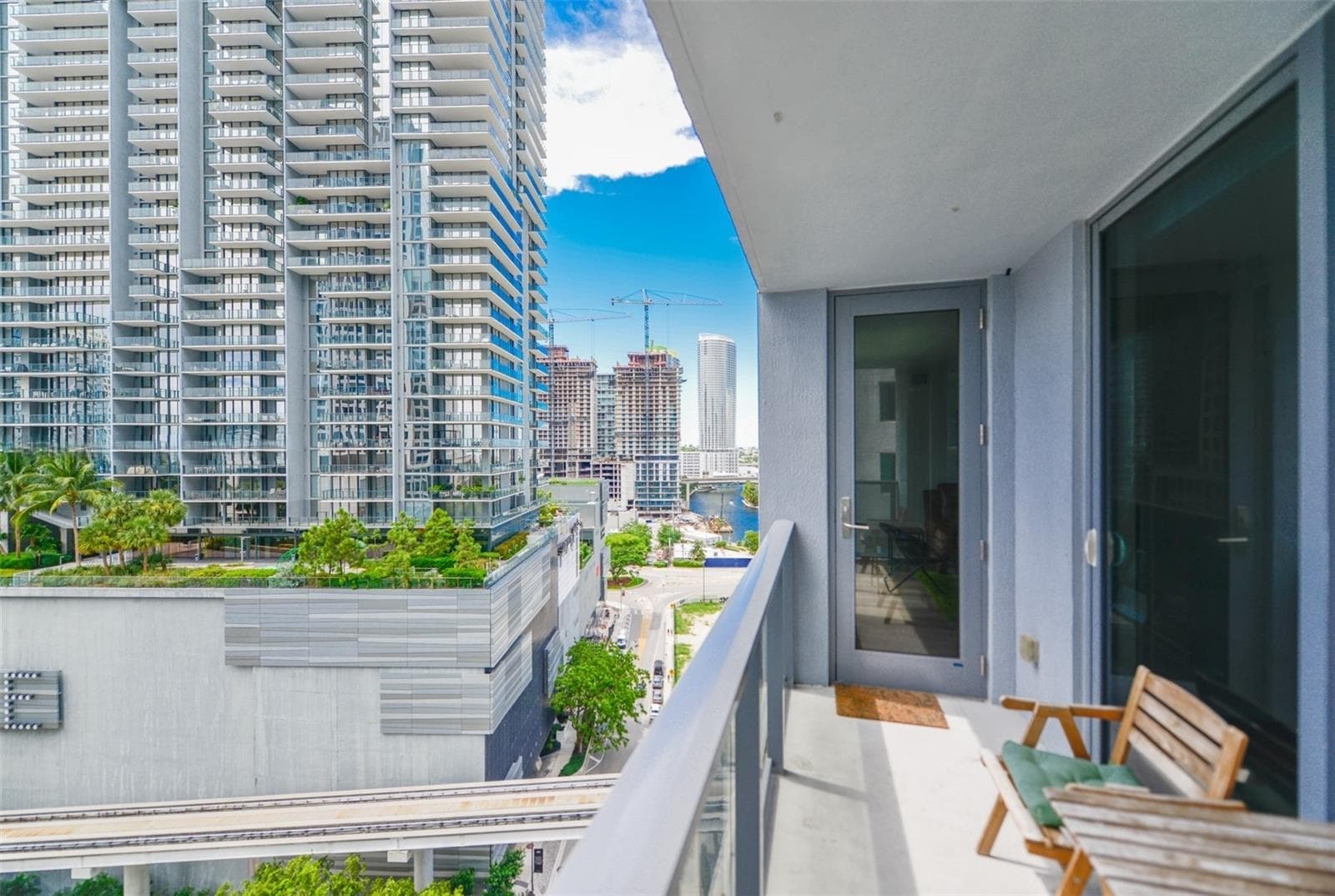 Building Photo - 31 SE 6th St