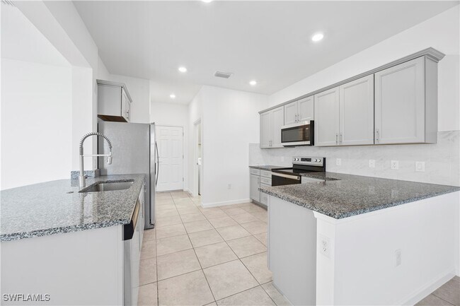 Building Photo - 4583 Lamaida Ln