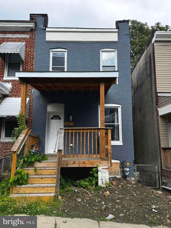 Building Photo - 621 Denison St