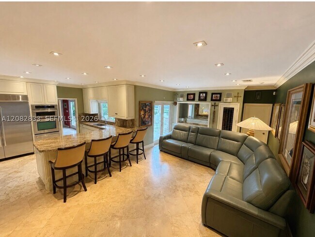 Building Photo - 470 Marquesa Dr