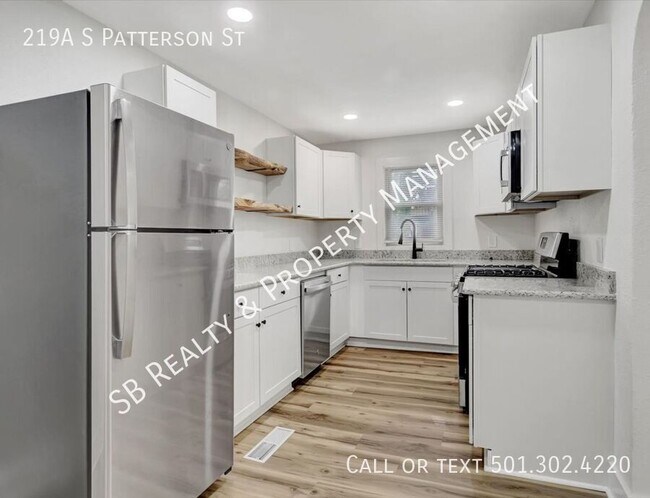 Building Photo - 219 S Patterson St