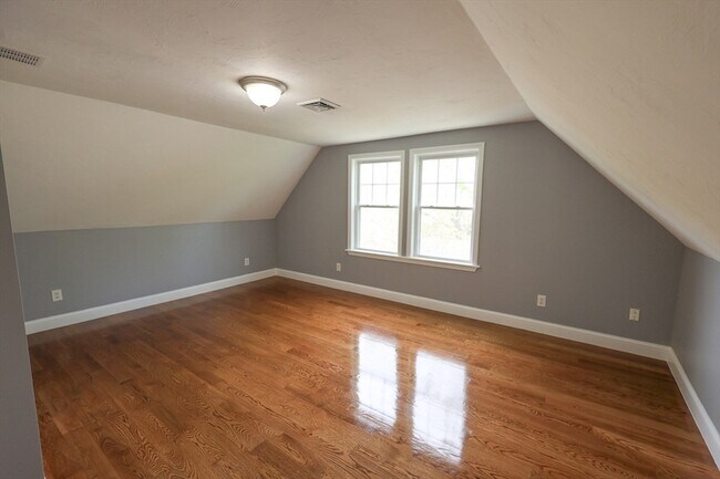 Building Photo - 70 Mt Hope St