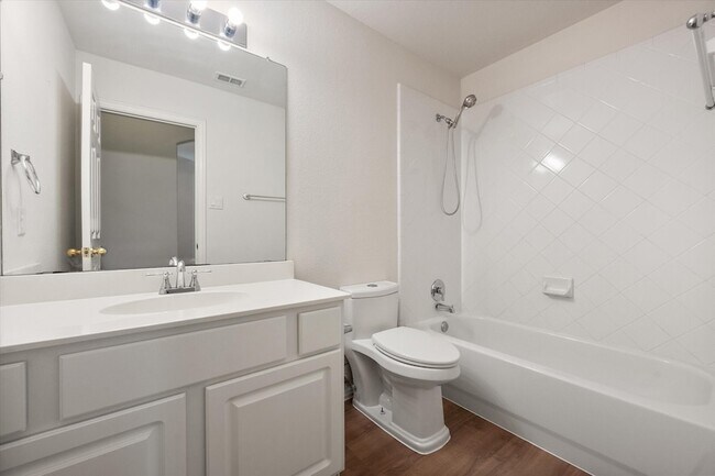 Building Photo - 6705 Terrace Glen Dr