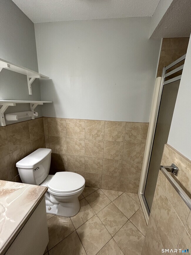 Building Photo - 90 Little Oak Ln