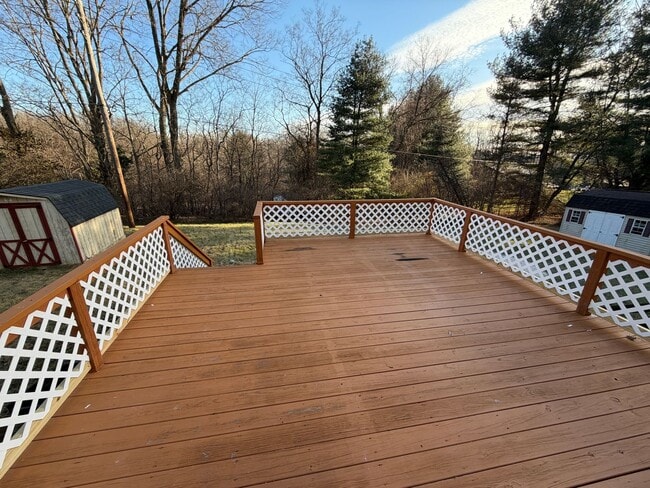 Building Photo - Quiet Neighborhood Updated 3BR Townhouse in Lancaster