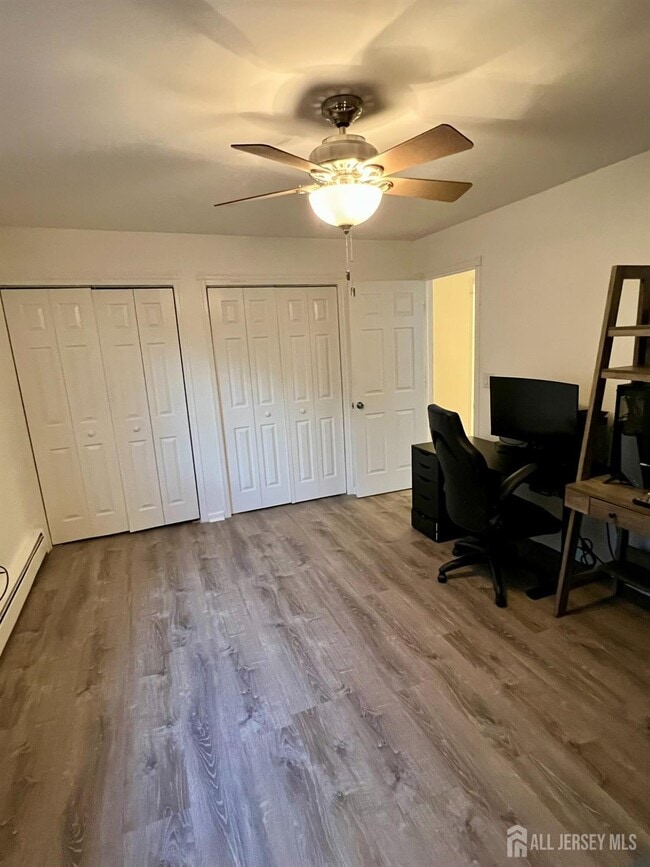 Building Photo - 501 Cricket Ln