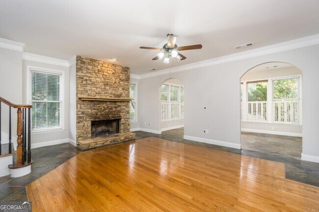 Building Photo - 6710 Timber Cove Pointe