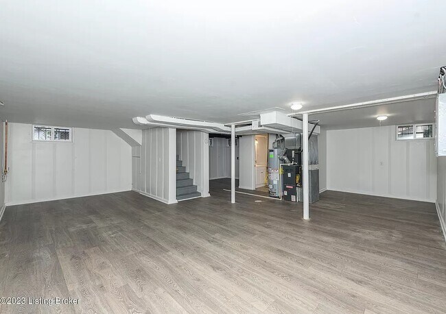 Building Photo - 4509 Sunset Ave