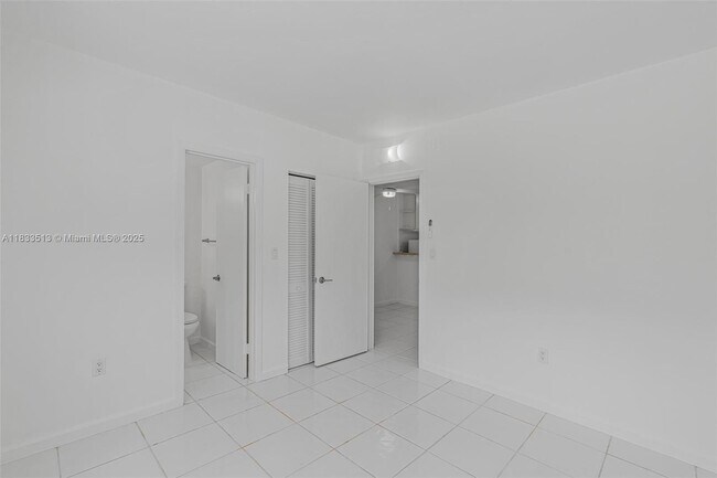 Building Photo - 6330 SW 79th St