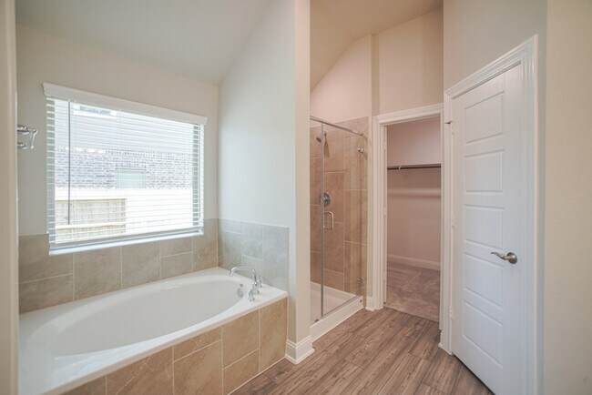 Building Photo - 17112 Coneflower Pl
