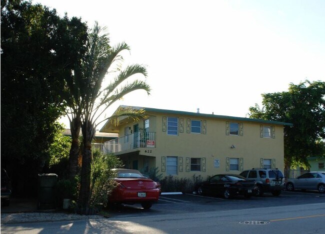 Building Photo - 622 NE 14th Ave Ft. Lauderdale, FL 33304
