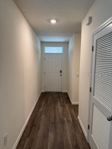 Building Photo - 5350 Hayloft Dr