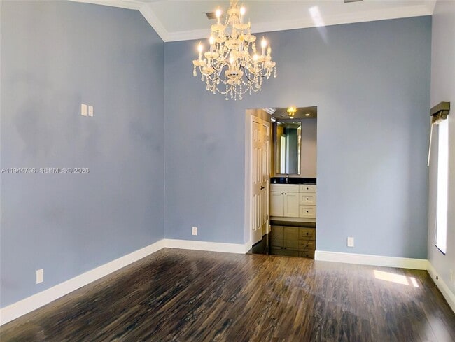 Building Photo - 9654 Sun Pointe Dr