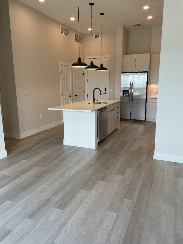 Building Photo - 2600 Wewatta Way