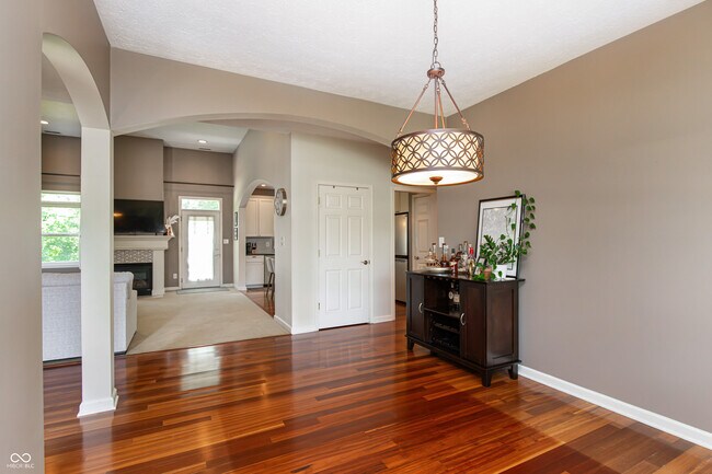 Building Photo - 38 Golden Tree Ln