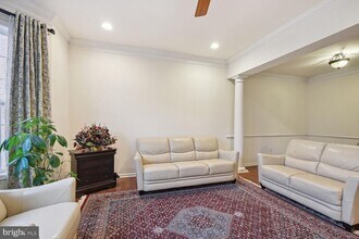 Building Photo - 43248 Mitcham Square