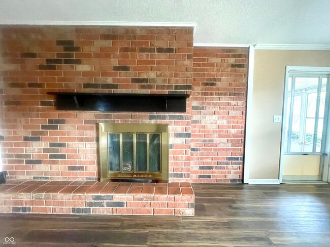 Building Photo - 3110 W Cypress Dr