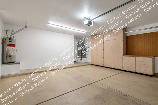Building Photo - 12333 N Brightridge Dr