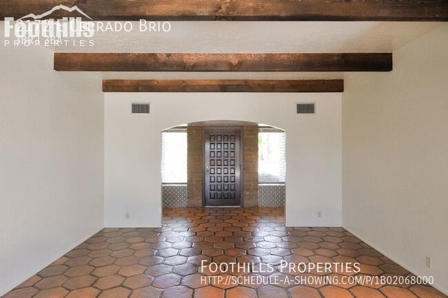 Building Photo - 2172 E Cerrado Brio