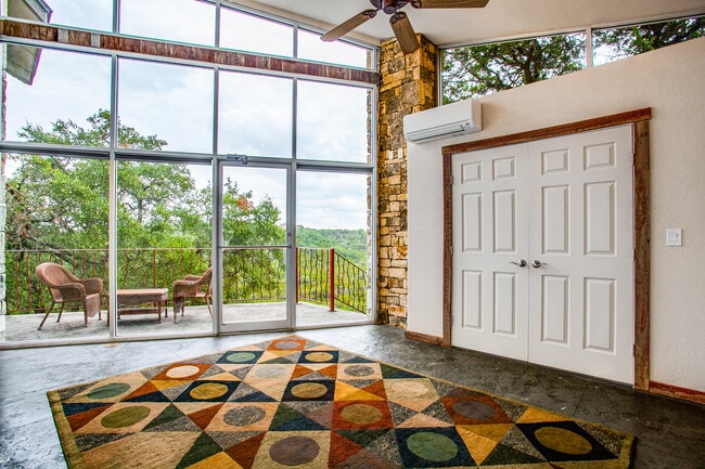 Building Photo - 27534 Twin Peak St