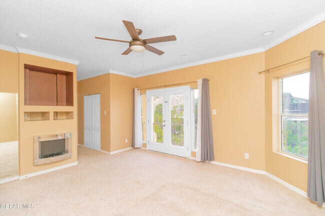 Building Photo - 4744 Excalibur Dr