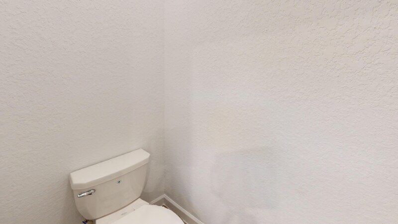 Building Photo - 7773 Lakes Edge Ln