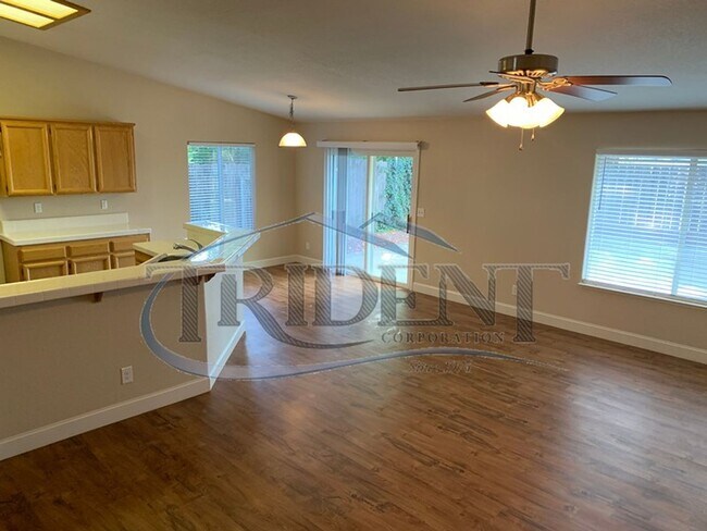 Building Photo - 2180 Gold River Dr