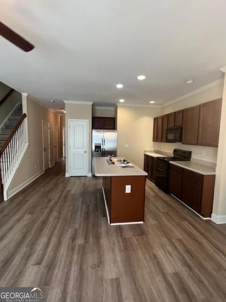 Building Photo - 2918 Hillside Pl