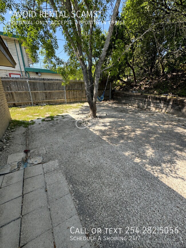 Building Photo - 903 Dryden Ave