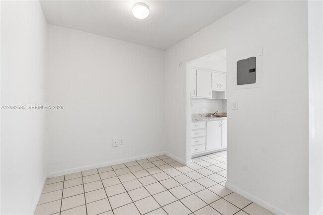 Building Photo - 12655 NE 16th Ave