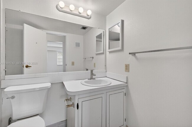 Building Photo - 3100 W Rolling Hills Cir