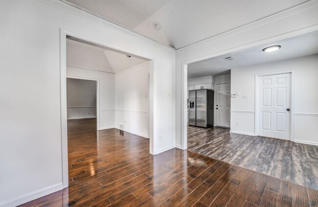 Building Photo - 8483 Timber Creek Dr